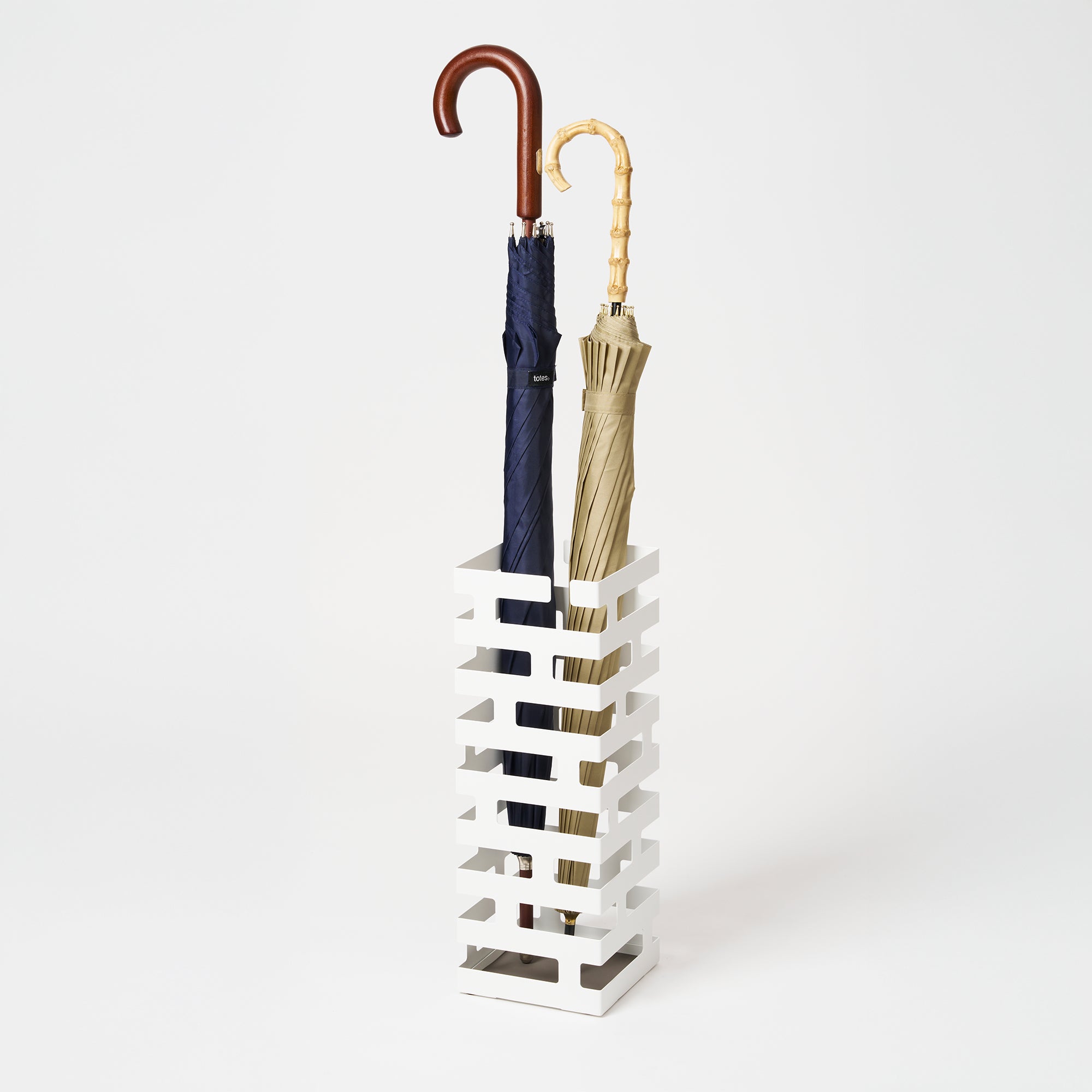 kh6fuyudzscemg6lrapt-1.jpg Umbrella Stand - Square - Steel - Image 1
